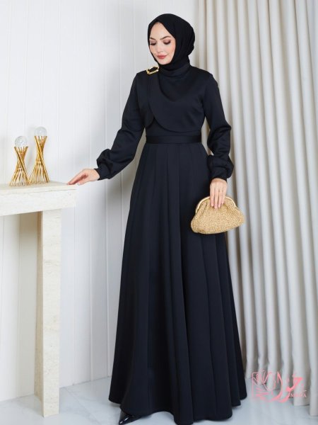 أسود